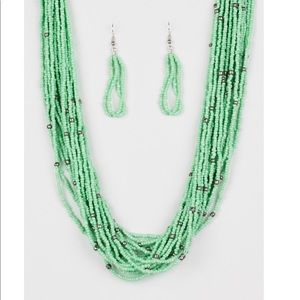 Green Necklace with earrings